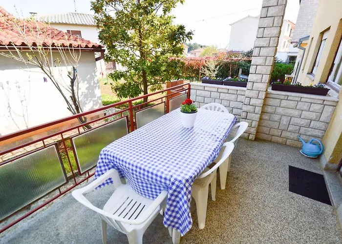 In - Istrien 36865 بولا