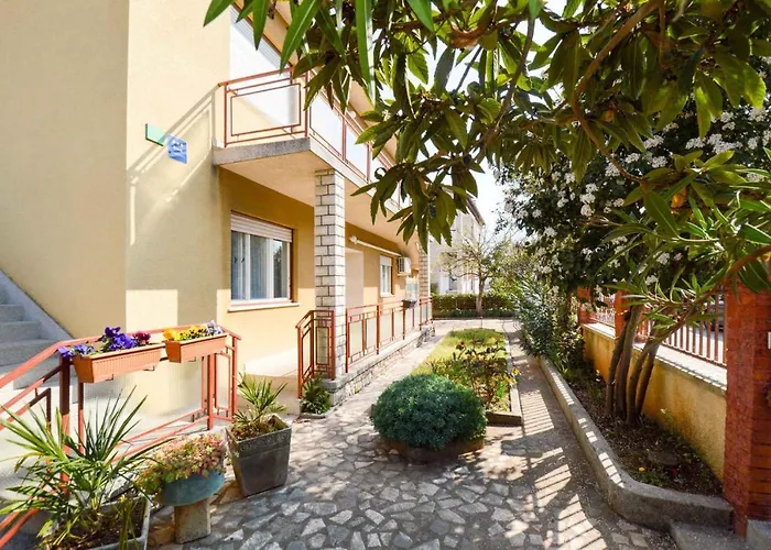 In - Istrien 36865 * بولا